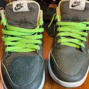 nike dunk low lx avocado